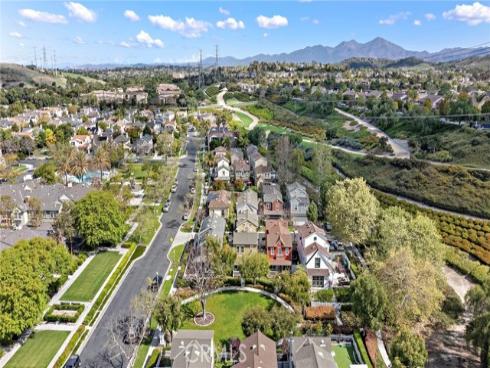 4  Lindenwood Farm  , Ladera Ranch, CA