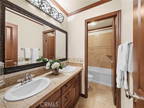 14 Downing Street, Ladera Ranch, CA