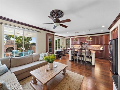 14 Downing Street, Ladera Ranch, CA