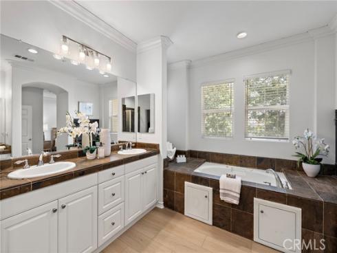 6 Devens Way, Ladera Ranch, CA