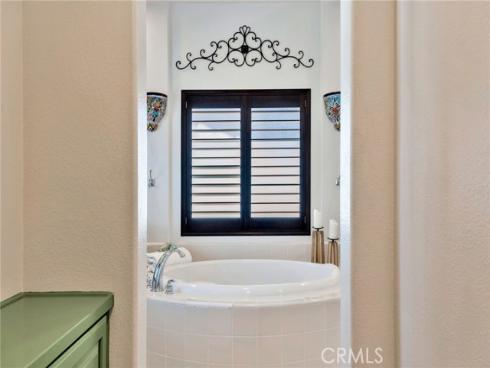 8 Caltrop Way, Ladera Ranch, CA