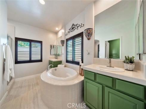 8 Caltrop Way, Ladera Ranch, CA