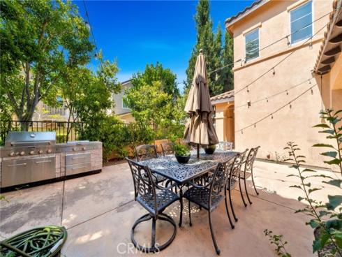 8 Caltrop Way, Ladera Ranch, CA