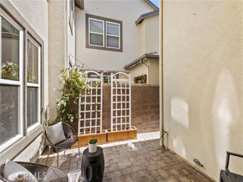 67 Orange Blossom Circle, Ladera Ranch, CA