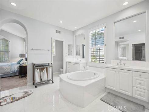 25 Winfield Drive, Ladera Ranch, CA