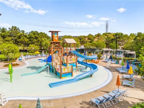 43  Three Vines   Court, Ladera Ranch, CA