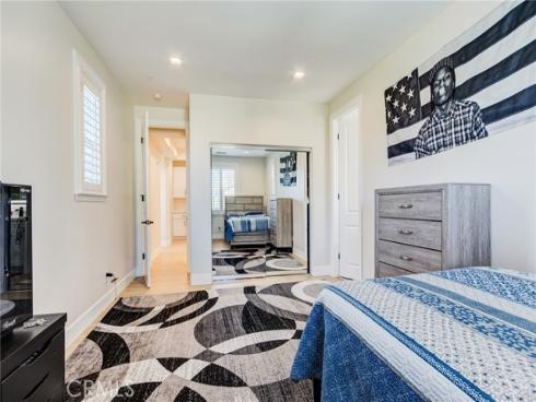 18  Elissa  , Ladera Ranch, CA