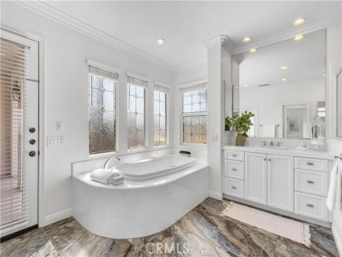 27 Ardennes Drive, Ladera Ranch, CA