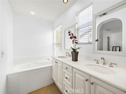 16 Skywood Street, Ladera Ranch, CA