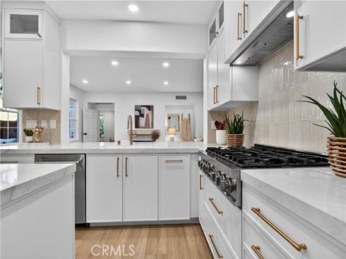 81 Zinnia Street , Ladera Ranch, CA