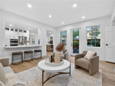 81 Zinnia Street , Ladera Ranch, CA