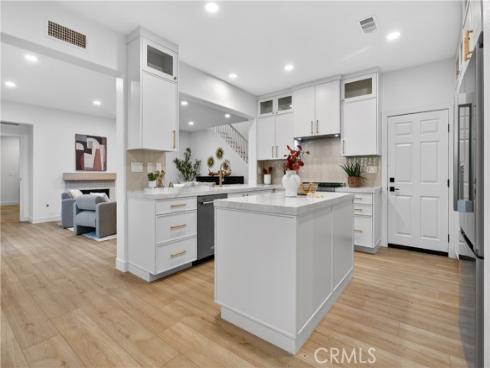 81 Zinnia Street , Ladera Ranch, CA