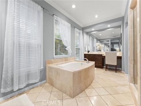 24  Thornhill  , Ladera Ranch, CA