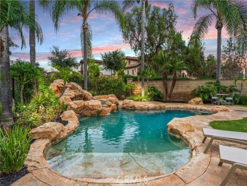 24  Thornhill  , Ladera Ranch, CA