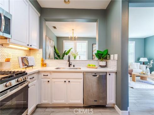 21  Thorp  , Ladera Ranch, CA