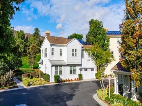 21  Thorp  , Ladera Ranch, CA