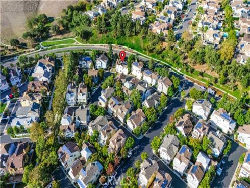 21  Thorp  , Ladera Ranch, CA