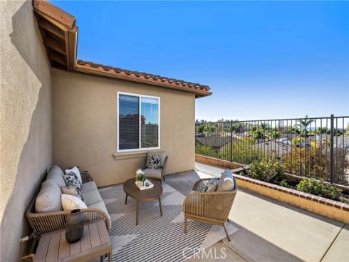 15 Sleepy Hollow , Ladera Ranch, CA