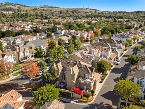 1  Trumpet Vine   Street, Ladera Ranch, CA