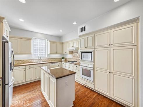 1  Trumpet Vine   Street, Ladera Ranch, CA