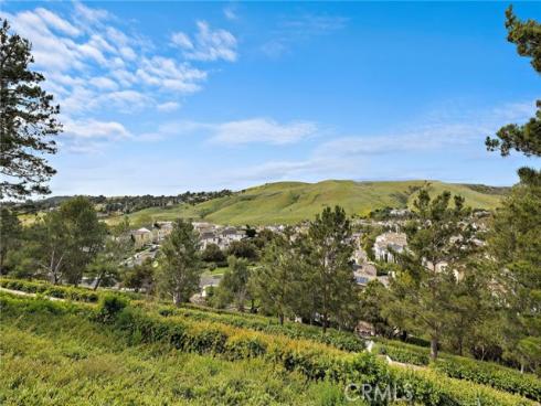 33  Christopher   Street, Ladera Ranch, CA