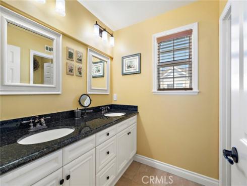 8  Earthen   Court, Ladera Ranch, CA