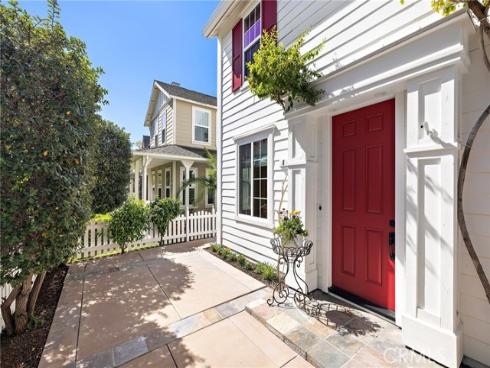 8  Earthen   Court, Ladera Ranch, CA