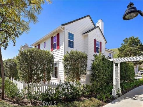 8  Earthen   Court, Ladera Ranch, CA