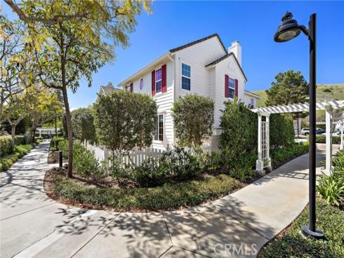 8  Earthen   Court, Ladera Ranch, CA