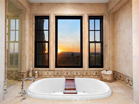 2  Galaxy Isle  , Ladera Ranch, CA