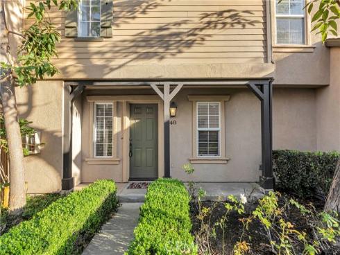 40 Three Vines Court