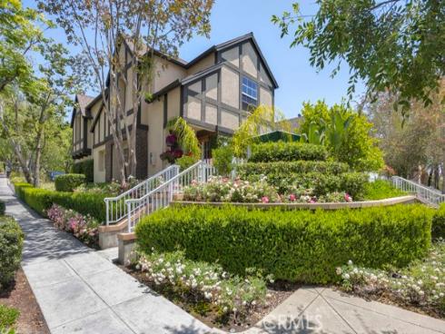 74 Three Vines Court