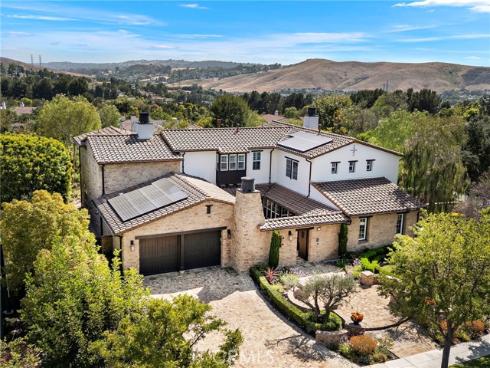 8 Brittlestar Road