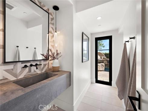 8 Brittlestar Road, Ladera Ranch, CA