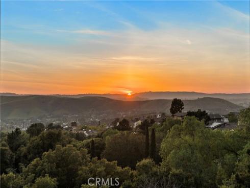 2  Galaxy Isle  , Ladera Ranch, CA