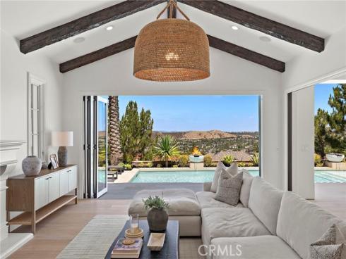 9  Broken Arrow  , Ladera Ranch, CA
