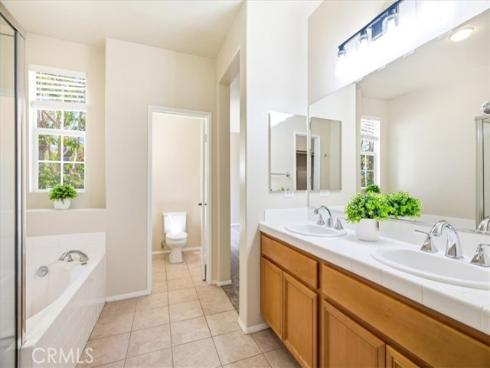 27 Whitworth , Ladera Ranch, CA