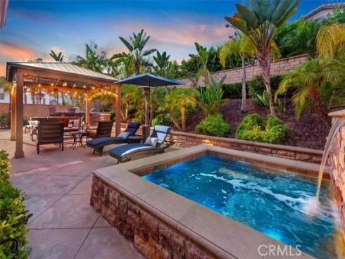 15 Julia Street, Ladera Ranch, CA
