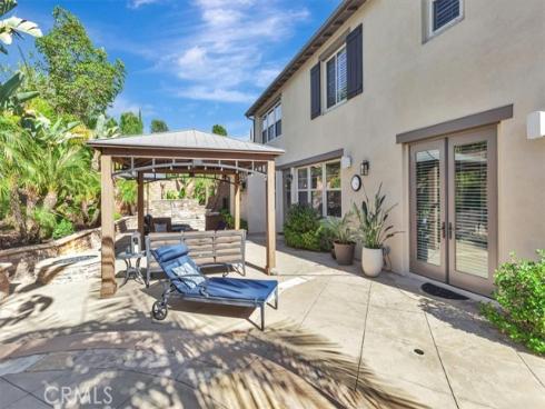 15 Julia Street, Ladera Ranch, CA