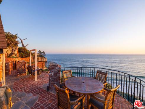 6  Barranca   Way, Laguna Beach, CA