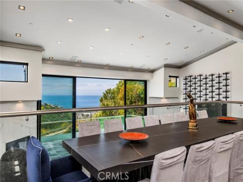 2135  Hillview   Drive, Laguna Beach, CA