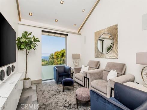 2135  Hillview   Drive, Laguna Beach, CA