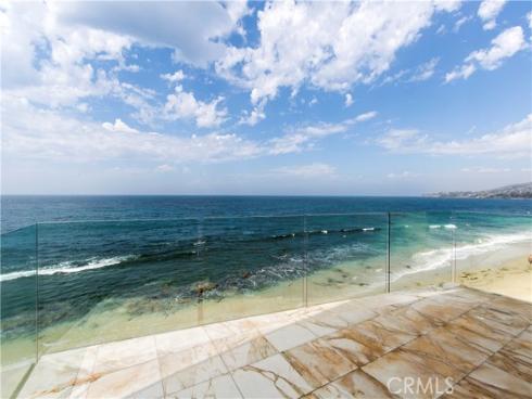 1261  Ocean Front  , Laguna Beach, CA