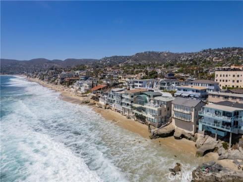 1261  Ocean Front  , Laguna Beach, CA