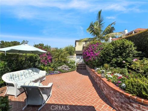 355  Pearl Street  , Laguna Beach, CA