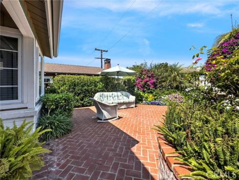 355  Pearl Street  , Laguna Beach, CA