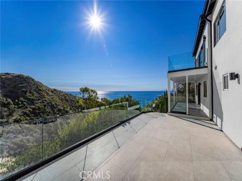 685  Nyes   Place, Laguna Beach, CA