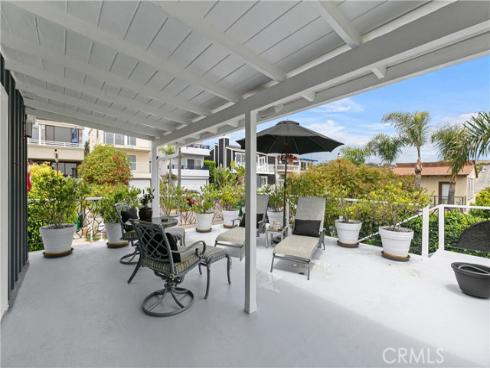 1094  Noria   Street, Laguna Beach, CA