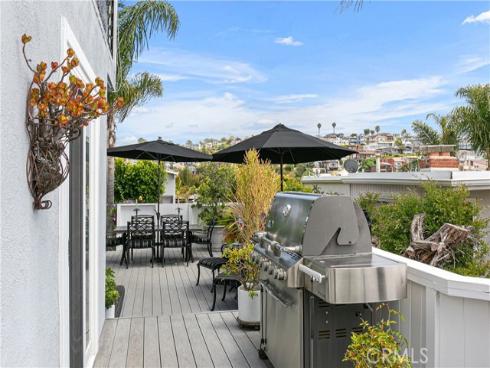 1094  Noria   Street, Laguna Beach, CA