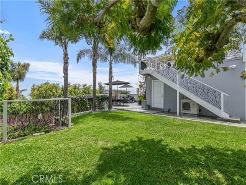 1094  Noria   Street, Laguna Beach, CA